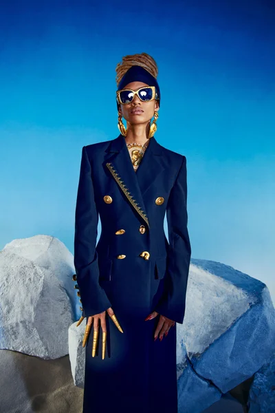 Look 16